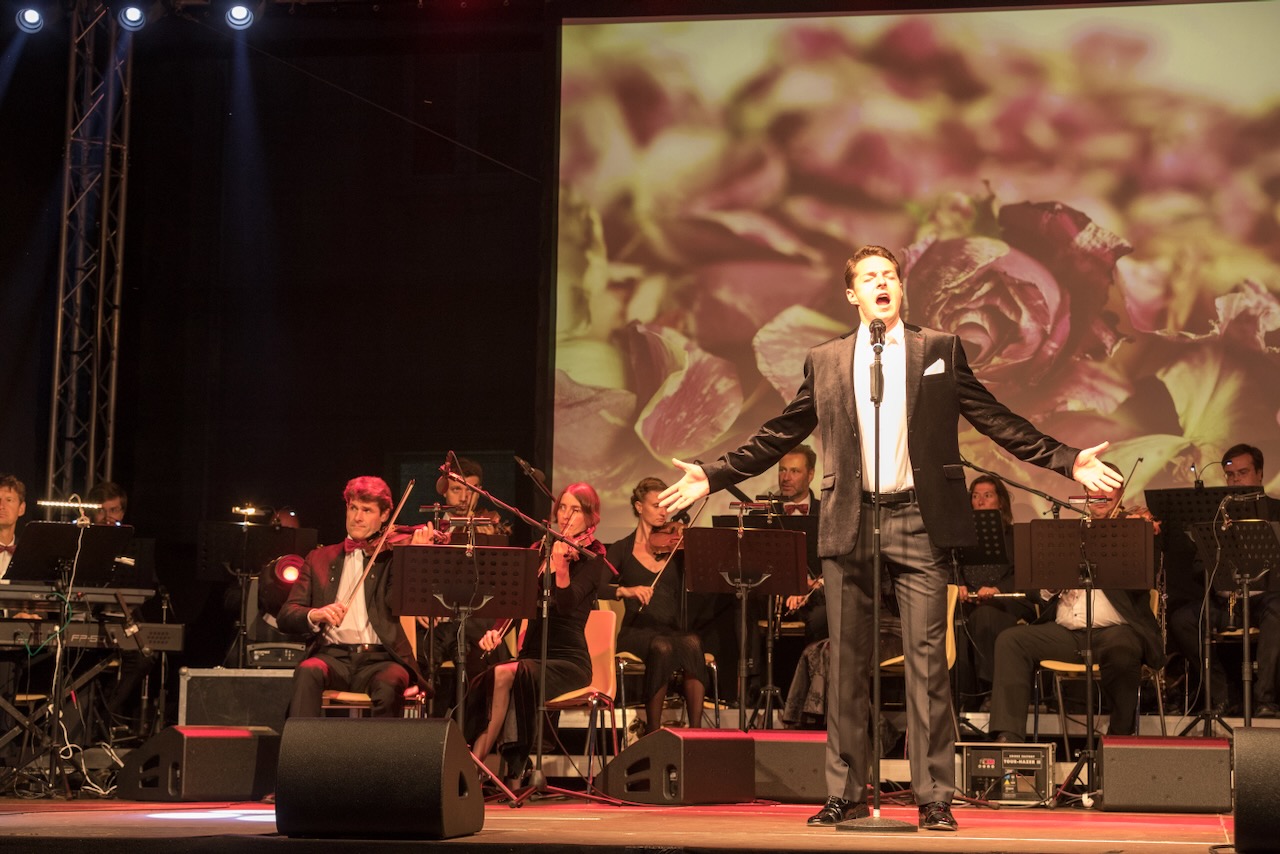 777 Jahr Feier   Stars unter Sternen   16